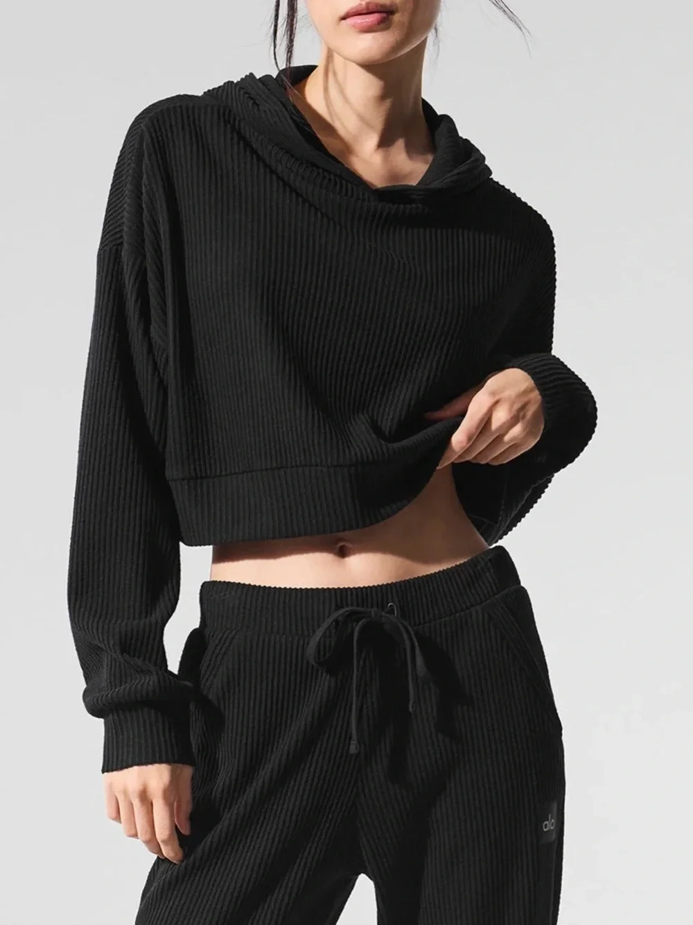 Alo Yoga Muse Hoodie Black Plush Ribbed Athleisure Lounge Cropped Sweatshirt S